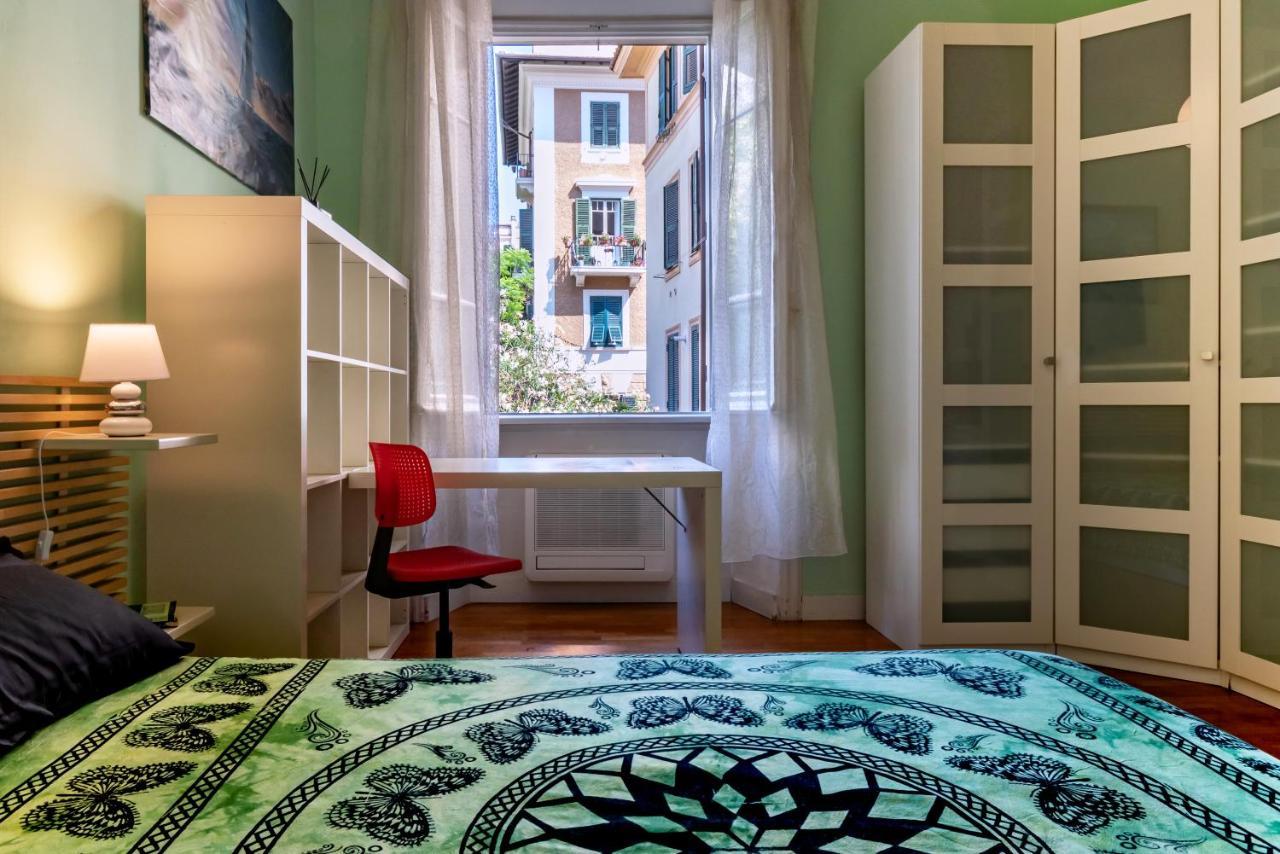 Green Window Roma Bagian luar foto